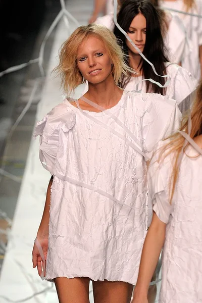 Look 40